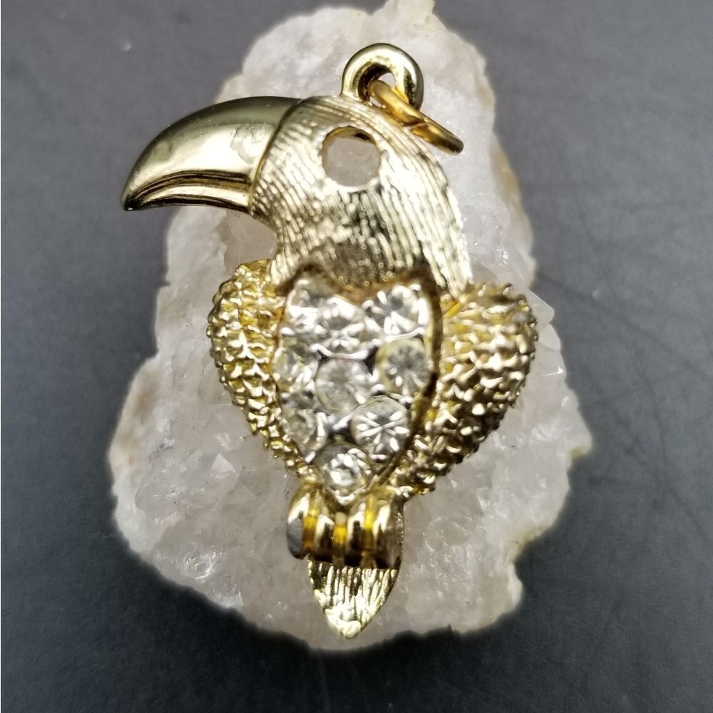 Toucan brushed gold crystal necklace pendant. P140